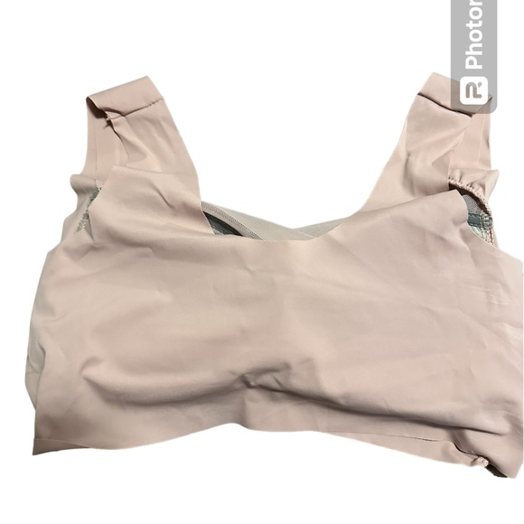 NWOT Pale Pink Bra - Picture 2 of 3